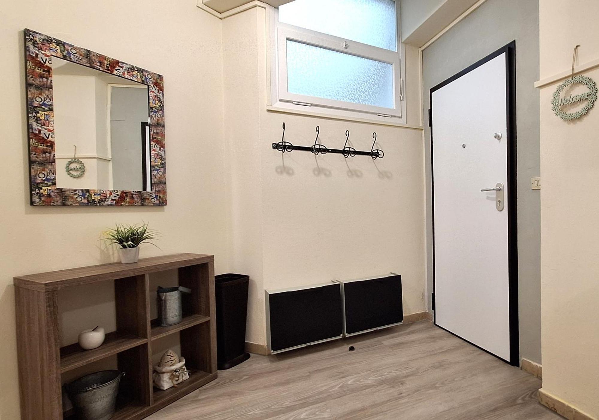 Al Glicine Apartments Lazise Bagian luar foto